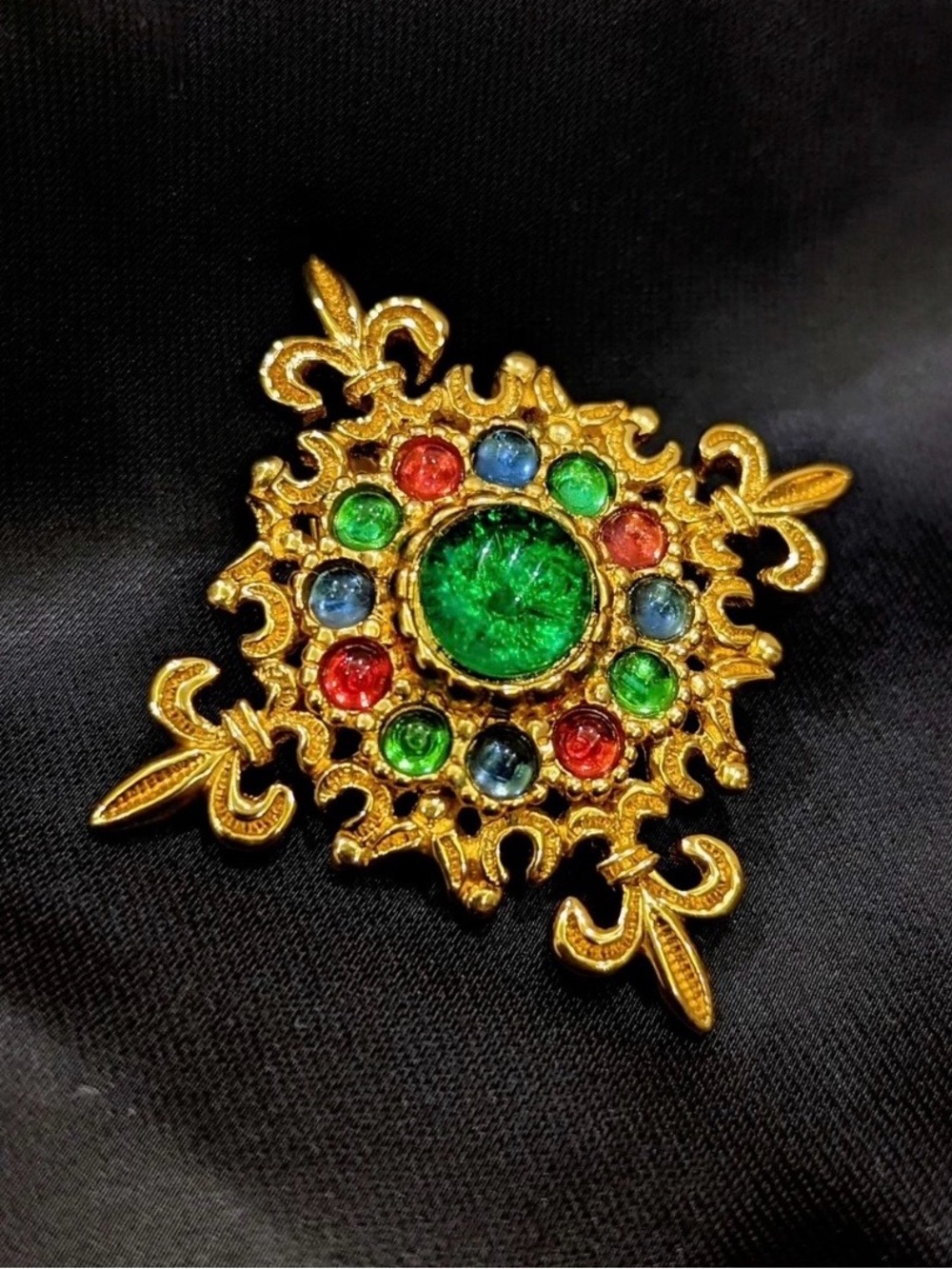 Vintage Christian Dior Rare Gripoix Glass Cabochon Maltese Cross Gold Brooch Pin